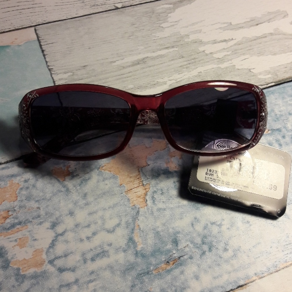 Revlon rhinestone sunglasses NWT